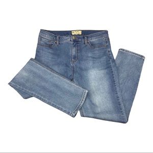 Free People Straight Leg Jeans in Light to Medium Blue Wash